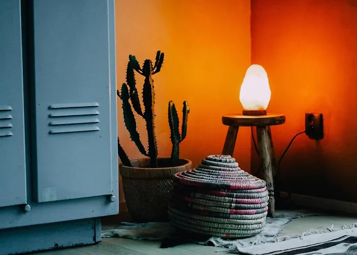 Сasa de vacaciones 1 Bed Tiny House Sleeps 2 -hot Tub -coal Fireplace *